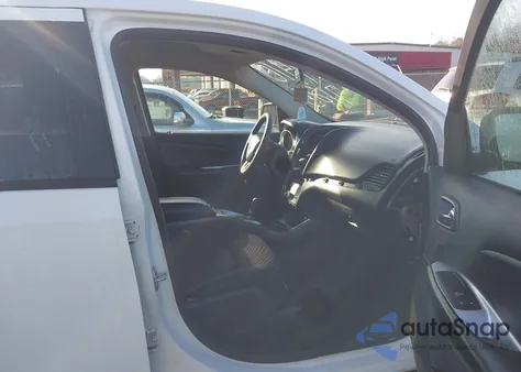 2016 Dodge Journey Sxt z USA, uszkodzony, nr VIN 3C4PDCBB3GT174757